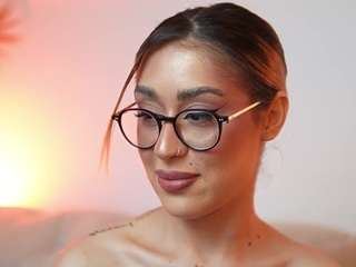 AileenAxa
