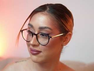 AileenAxa