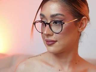 AileenAxa