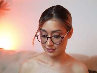AileenAxa