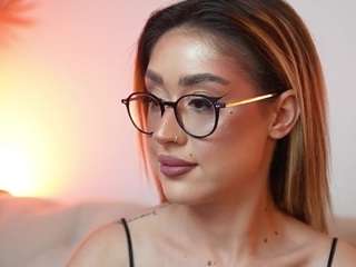 AileenAxa