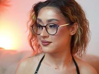 AileenAxa
