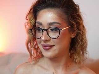 AileenAxa