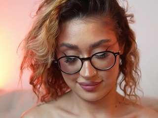AileenAxa