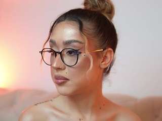 AileenAxa