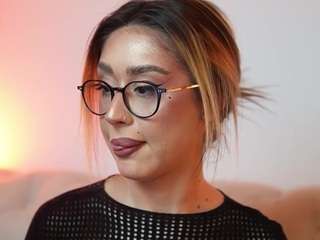 AileenAxa