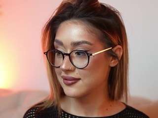 AileenAxa