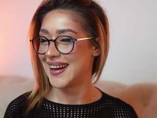 AileenAxa
