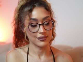 AileenAxa