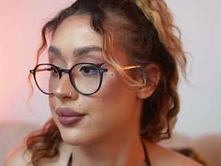 AileenAxa