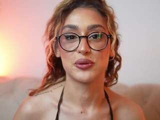AileenAxa