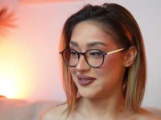AileenAxa