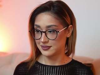AileenAxa