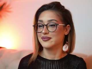 AileenAxa