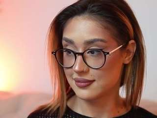 AileenAxa