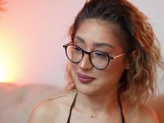AileenAxa