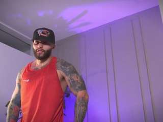 Bu model şu anda canlı. frankfarrell