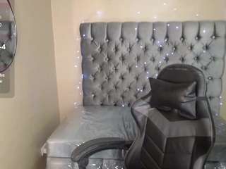 le modèle im-anny-t est en webcam porno dans un show sur le site camsoda, il possède les tags suivants: anal,sexy,handjob,latina,naked,natural,no drinking,no smoking,normal,orgasm,sex toys,shaved pussy,flashing,skinny,spank,squirt,squirter,strip,striptease,tattoos