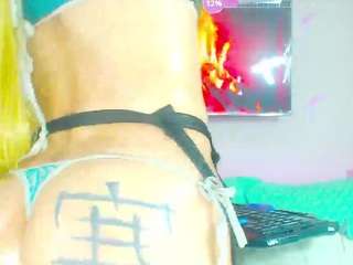 01-brendaa Live Webcam on CamSoda