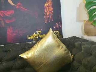 alenarios live on CamSoda
