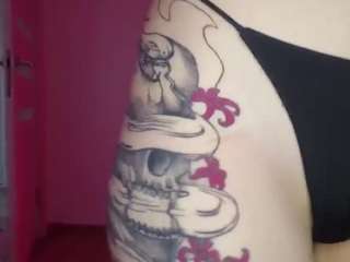 le modèle georgekoscho est en webcam porno dans un show sur le site camsoda, il possède les tags suivants: blue eyes,bondage,dirty talk,drinking,red hair,smoking,spank,tattoos,tease,teen 18,young adult,big tits,blonde hair,hd,white