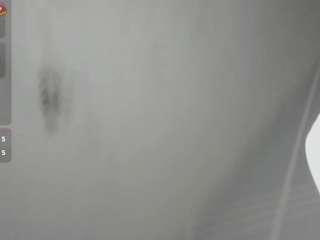 liam11l from CamSoda