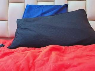 sweet-amye's CamSoda show and profile