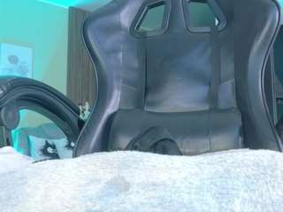 tevenwhiite live webcam show