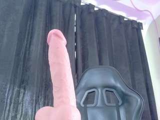 tevenwhiite live webcam show