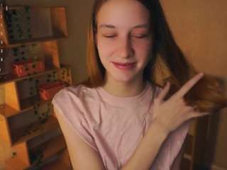 trinagodkin Live Webcam on CamSoda