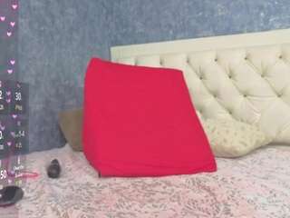  yulissa-girls chat room