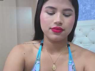 yulissa-girls Live Webcam on CamSoda