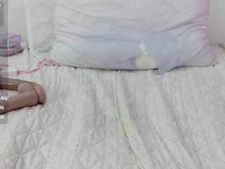 curvybuffgirllll webcam