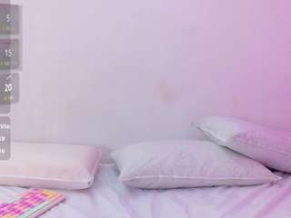 curvybuffgirllll webcam