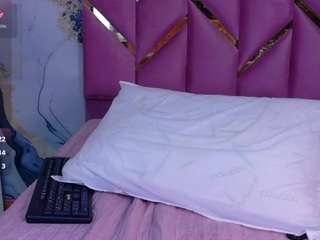 curvybuffgirllll Live Webcam on CamSoda