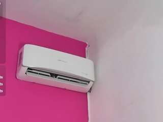 curvybuffgirllll live cam profile