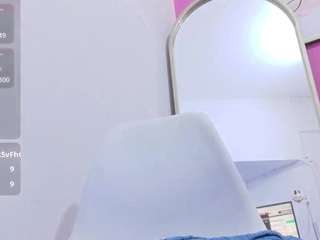 curvybuffgirllll live cam profile