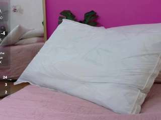 curvybuffgirllll live cam profile