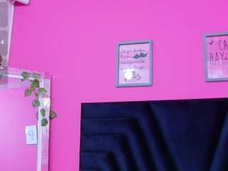 curvybuffgirllll webcam