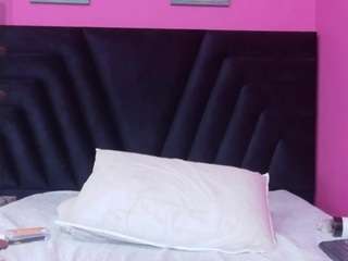 curvybuffgirllll's CamSoda show and profile