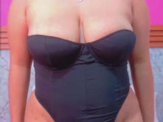 curvybuffgirllll