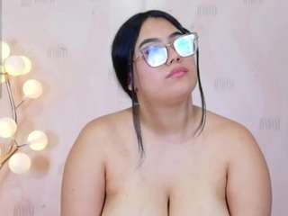 curvybuffgirllll