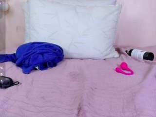 Live cam show with curvybuffgirllll