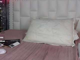curvybuffgirllll live webcam show