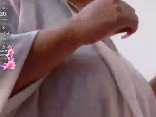 curvybuffgirllll