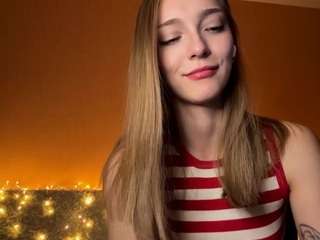 daniaoetzel Live Webcam on CamSoda