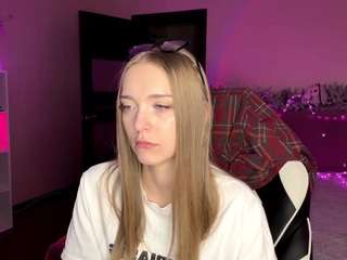 daniaoetzel Live Webcam on CamSoda