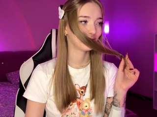 daniaoetzel Live Webcam on CamSoda