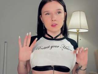 deltanarcisse's CamSoda show and profile