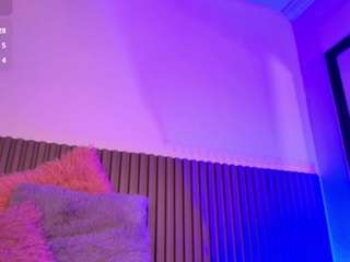 Live webcam model iamvictoria06 on Soda Cams